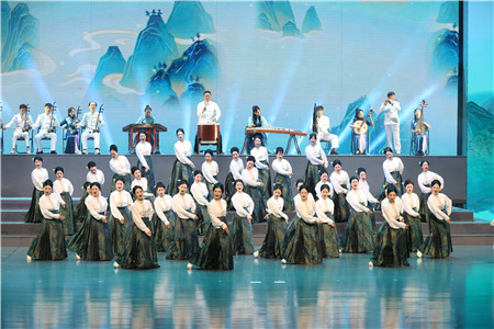 ��Ϫ����ʦ���ϳ����ڡ��¾�������2024�������͹��������Ļ�ϵ�л�н��л㱨�ݳ����������� ���� ��